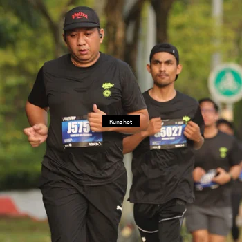 Runner Photo 5632345