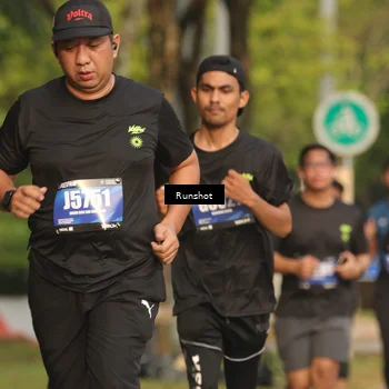 Runner Photo 5632350