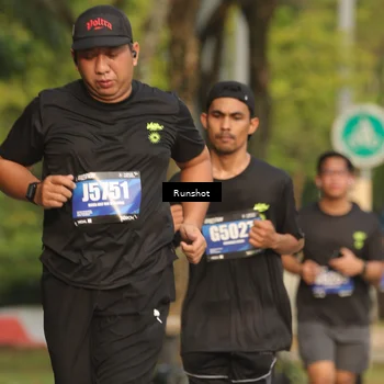 Runner Photo 5632354