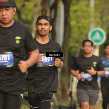 Runner Photo 5632359