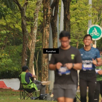 Runner Photo 5632395
