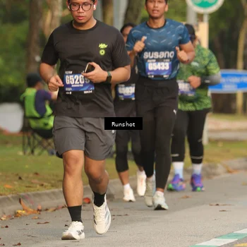 Runner Photo 5632416