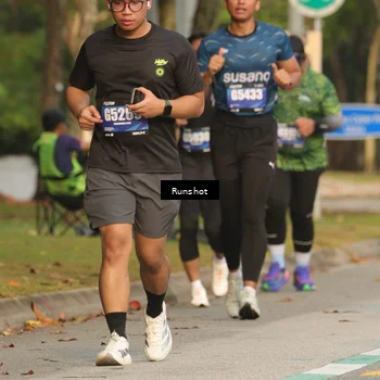 Runner Photo 5632418