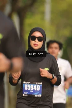 Runner Photo 5632472