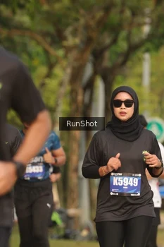 Runner Photo 5632475