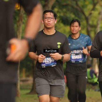 Runner Photo 5632496