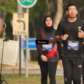 Runner Photo 5632642