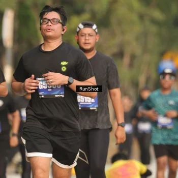 Runner Photo 5632665