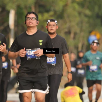 Runner Photo 5632672