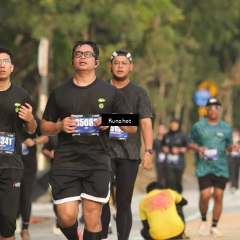 Runner Photo 5632675