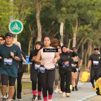 Runner Photo 5632745