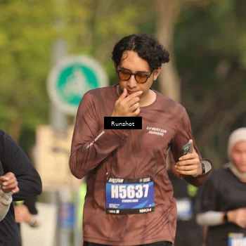 Runner Photo 5632756