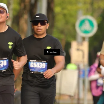 Runner Photo 5632849