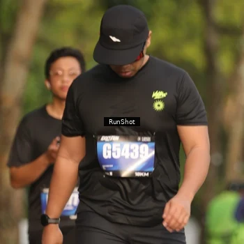 Runner Photo 5632873