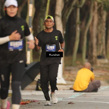 Runner Photo 5632879