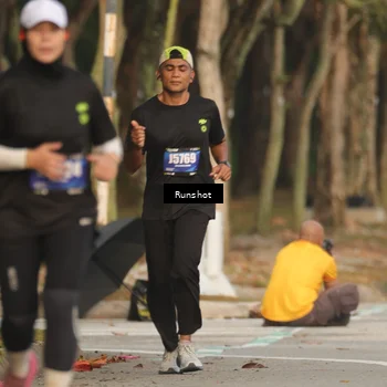 Runner Photo 5632901
