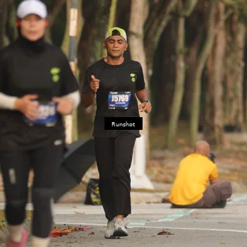 Runner Photo 5632911