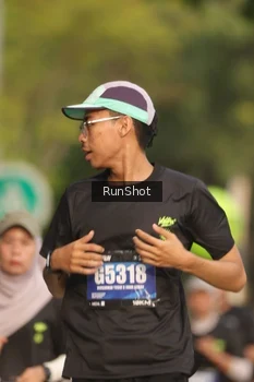 Runner Photo 5632995