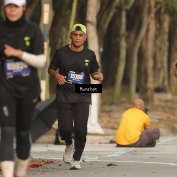 Runner Photo 5632997