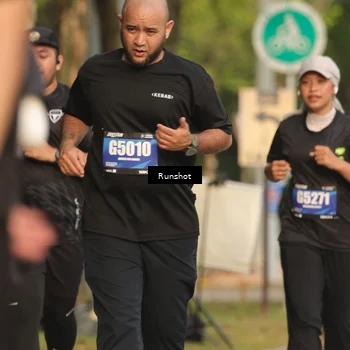 Runner Photo 5633048