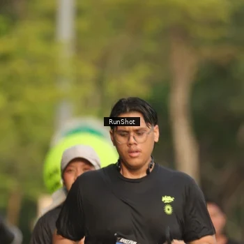 Runner Photo 5633086