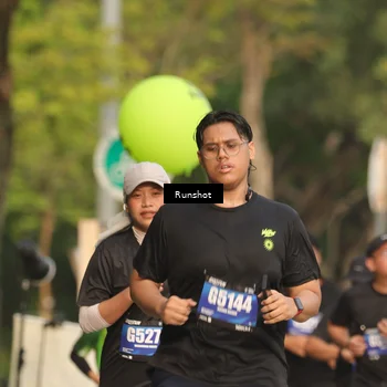 Runner Photo 5633098