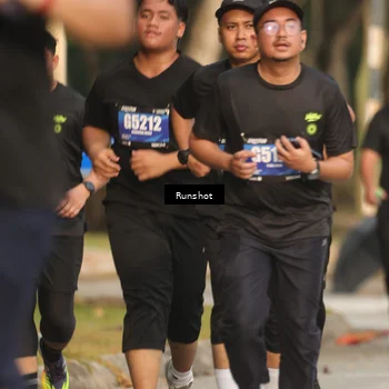 Runner Photo 5633105