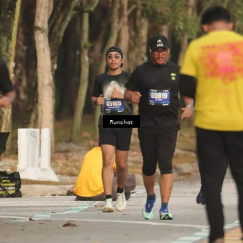 Runner Photo 5633235