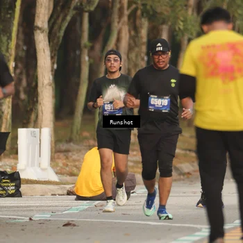 Runner Photo 5633267