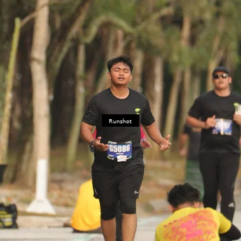 Runner Photo 5633295