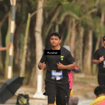 Runner Photo 5633296