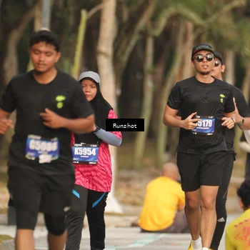 Runner Photo 5633304