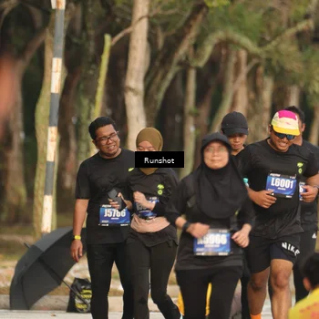 Runner Photo 5633354