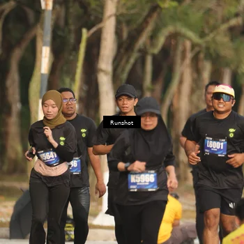 Runner Photo 5633359