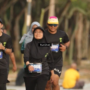 Runner Photo 5633369