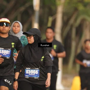 Runner Photo 5633372
