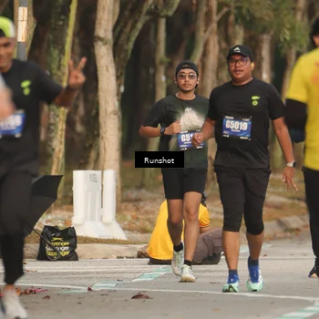 Runner Photo 5633434