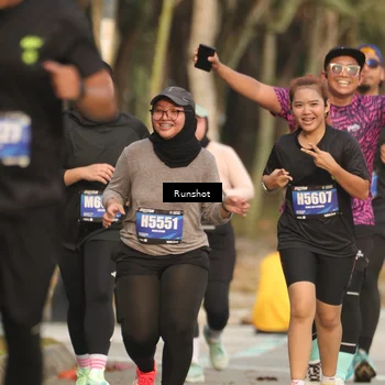 Runner Photo 5633439