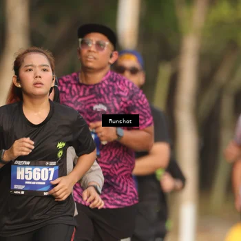 Runner Photo 5633448