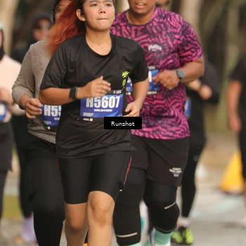 Runner Photo 5633479