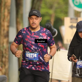 Runner Photo 5633675