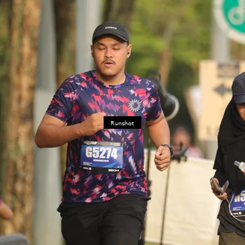 Runner Photo 5633681