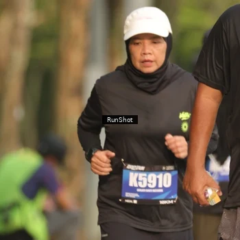 Runner Photo 5633757