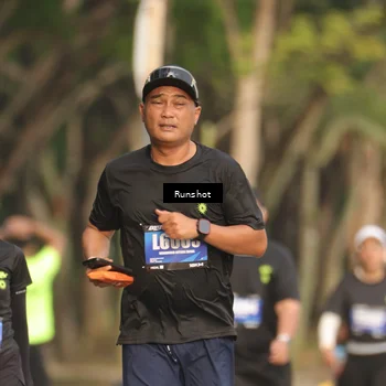 Runner Photo 5633796