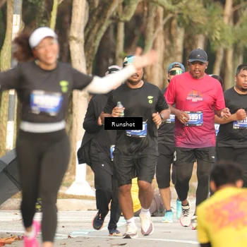 Runner Photo 5633947