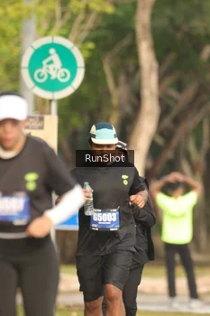 Runner Photo 5634031