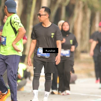 Runner Photo 5634376