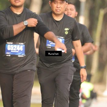 Runner Photo 5634553