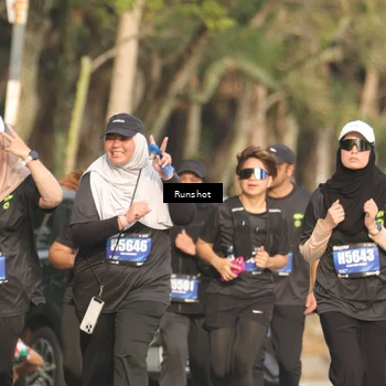 Runner Photo 5634944