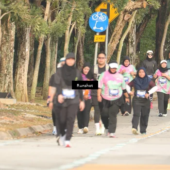 Runner Photo 5635100